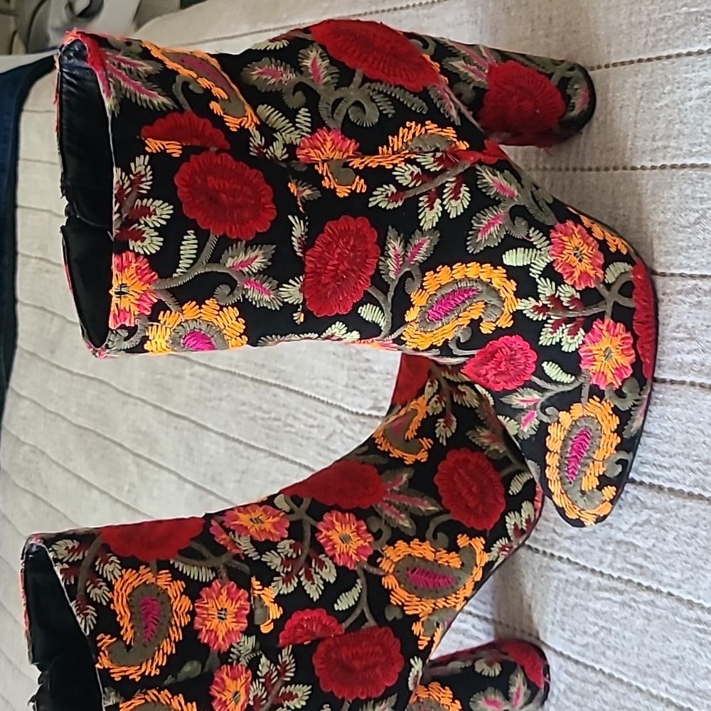 JUSTFAB BOOTS Size 10